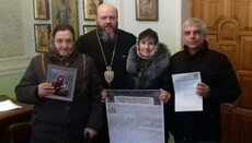 OCU raiders take away UOC church in Borochyche while rector is at the front