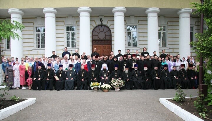 Випуск вихованців Харківської духовної семінарії УПЦ. Фото: seminary.church.ua