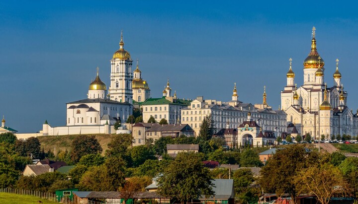 Lavra de la Poceaev. Imagine: Aniskov