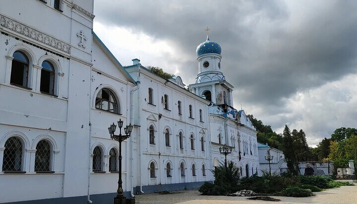 Свято-Успенська Святогірська лавра зараз. Фото: пресслужба Чернівецької єпархії УПЦ