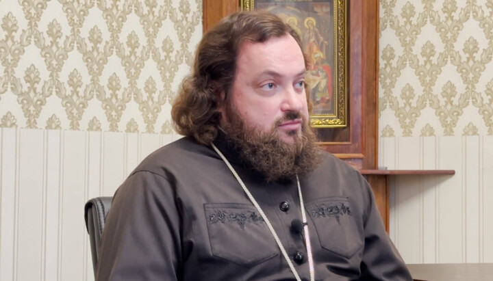 Secretary of the Rivne Eparchy of the UOC, Fr Viktor Zemlianyi. Photo: a video screenshot from the YouTube channel “Rivne Church”