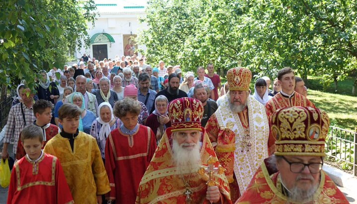 Хресний хід. Фото: facebook-сторінка Полтавської єпархії