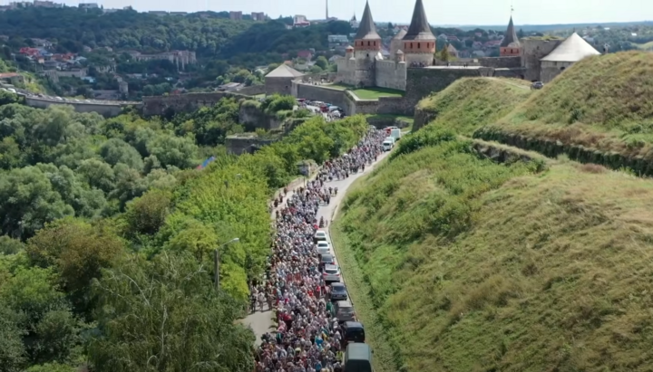 Крестный ход из Каменца-Подольского в Почаев в 2021 году. Фото: СПЖ