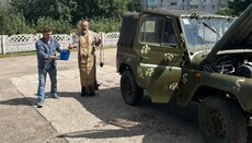 Обухівське благочиння УПЦ передало на фронт автомобіль