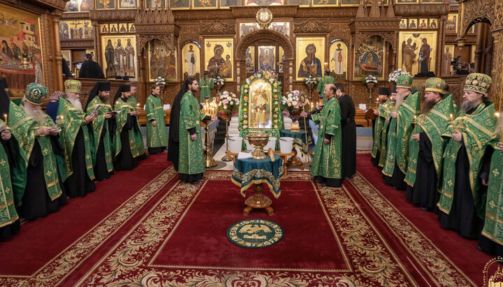 Встреча мощей преп. Арсения Великого в Святогорской лавре. Фото: svlavra.church.ua