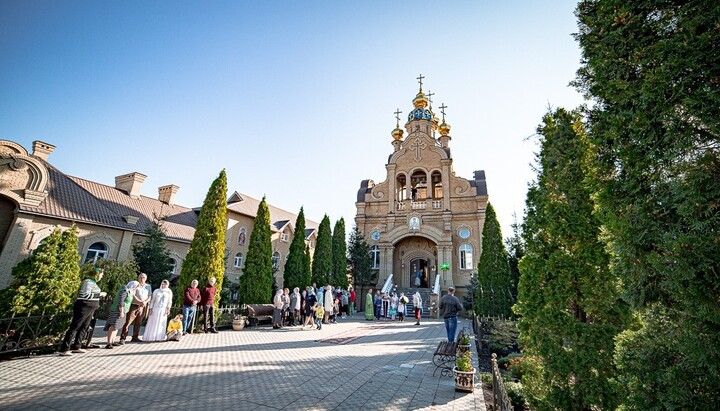 В Харькове освятили нижний храм Николаевской церкви. Фото: eparchia.kharkov.ua