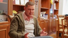 Правозащитник: Власти начинают религиозную войну, пока Путин рвет Украину