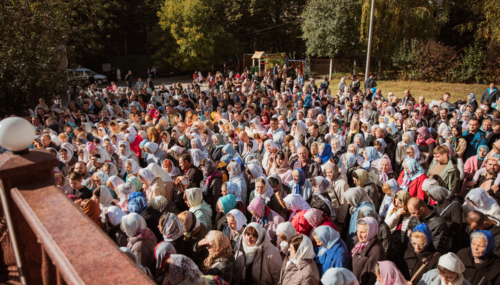 Праздник Покрова Богородицы в Николаевском храме УПЦ г. Хмельницкого. Фото: страница Хмельницкой епархии в Facebook