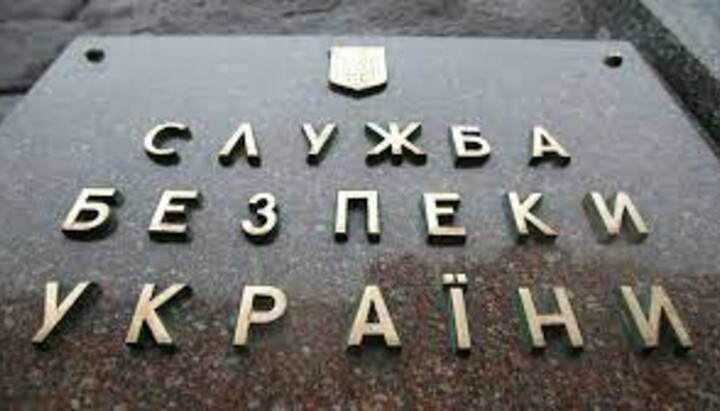 «Я озирнувся підглядіть, чи озирнулася вона…»