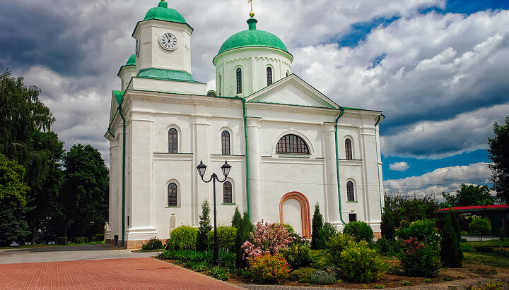 Успенский собор УПЦ в Каневе. Фото: md-ukraine.com