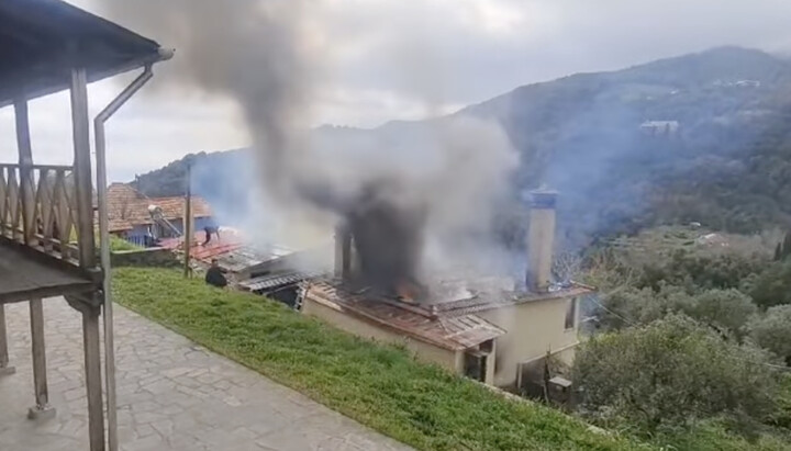 On Mount Athos, a cell in St Panteleimon's Skete burns down