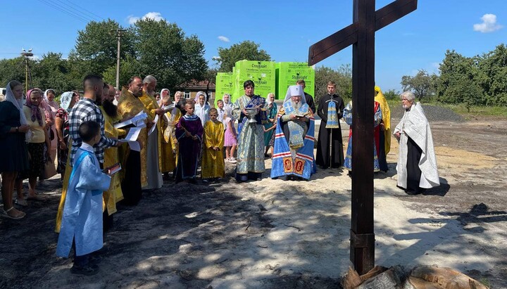 Чин заснування церкви УПЦ у с. Чорніїв. Фото: Володимир-Волинська єпархія