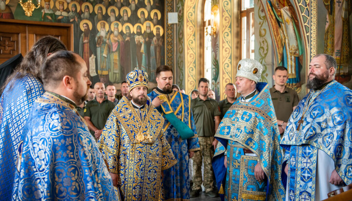 Авраамій Лотиш здійснює службу у відібраному у братії Києво-Печерської лаври храмі «Живоносне Джерело». 16 серпня 2024 р. Фото: mcip.gov.ua