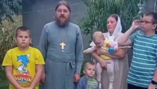 In Mytyntsi, UOC priest's large family is being evicted by OCU supporters