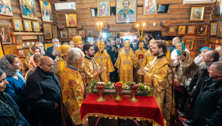 В Киеве Предстоятель возглавил престольный праздник в Николаевской церкви