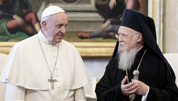 Pope Francis and Patriarch Bartholomew. Photo: britannica.com