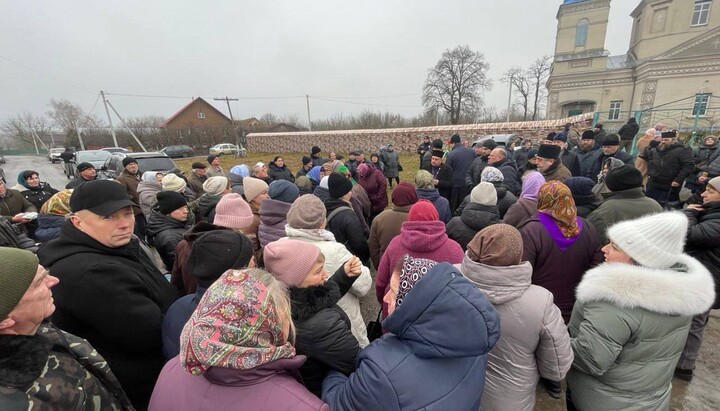 Meeting of the territorial community in Starokostiantyniv. Photo: Khmelnytskyi Eparchy