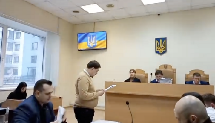 Photo: Court hearing on the Upper Lavra case. Source: Screenshot from video