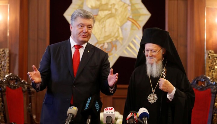 Poroshenko and Patriarch Bartholomew. Photo: Reuters