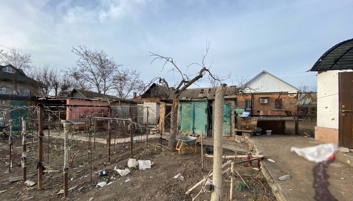 The courtyard where the parishioner was killed. Photo: National Police