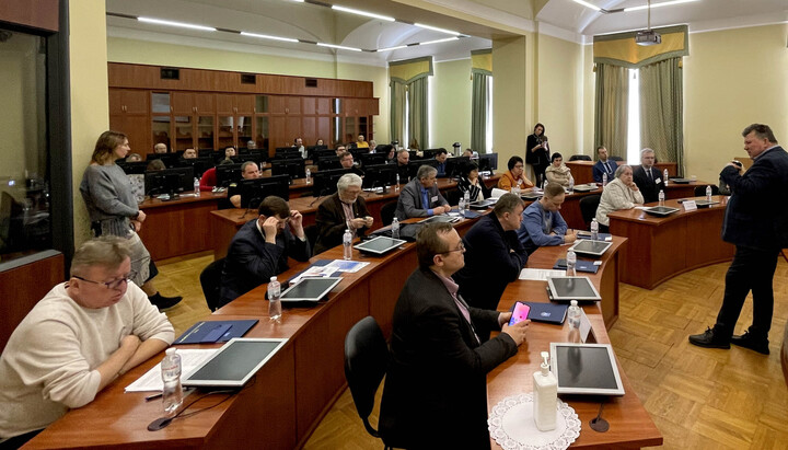 Participants of the conference on combating the UOC. Photo: National University website