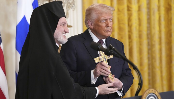 Archbishop Elpidophoros and Donald Trump. Photo: tovima