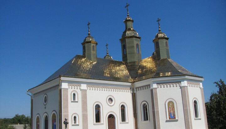 У буковинському селі Банилів-Підгірний «перевели» в ПЦУ два храми УПЦ