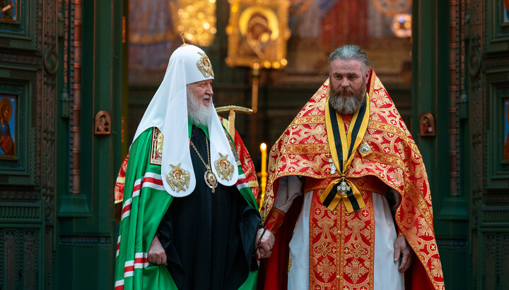 Патриарх Кирилл наградил иерея Алексия Скрипкина. Фото: пресс-служба РПЦ