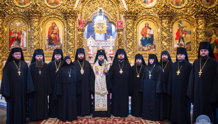 Участники новосозданной комиссии по делам монашества ПЦУ. 5 мая 2025 г. Фото: archangel.kiev.ua