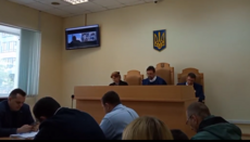 Суд переніс засідання у справі Верхньої лаври на 21 травня