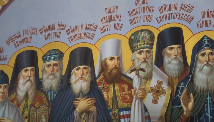 According to Ostapenko, the mural style in the Lavra were