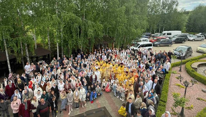 The UOC parish of Saint Nicholas the Wonderworker in the Bukovynian village of Verkhnі Stanivtsi. Photo: Orthobuk