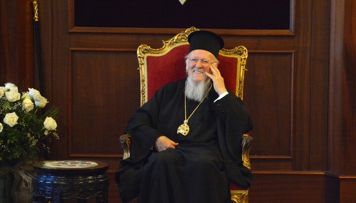 Cypriot hierarch dismissed at request of Constantinople and Greek govt