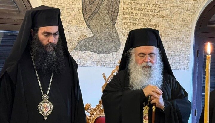 Metropolitan Tychikos and Archbishop Georgios. Photo: cyprusnews