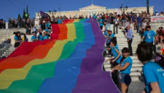 Η Ελλάδα αναγνώρισε ως νόμιμους τους γάμους μεταξύ ατόμων του ίδιου φύλου και την υιοθεσία παιδιών από τέτοια ζευγάρια.