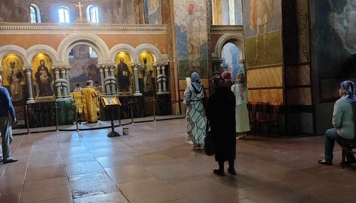 «Служба» ПЦУ в Кирилловской церкви в Неделю Всех святых