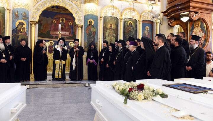 Ο Πατριάρχης Αντιοχείας τέλεσε την εξόδιο ακολουθία για τους χριστιανούς που έχασαν τη ζωή τους στην τρομοκρατική επίθεση
