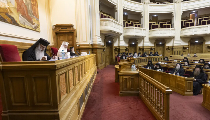 Робоче засідання Священного Синоду Румунської Православної Церкви. Фото: пресслужба Румунського Патріархату