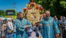 Pe Cerkasșina a avut loc o procesiune cu icoana Maicii Domnului de Vladimir