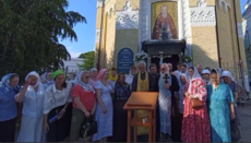 На молитовному стоянні біля Лаври моляться за Блаженнішого