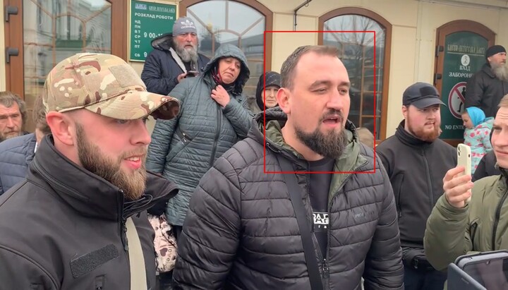 За пьяное ДТП арестовали блогера, пикетировавшего Киево-Печерскую лавру