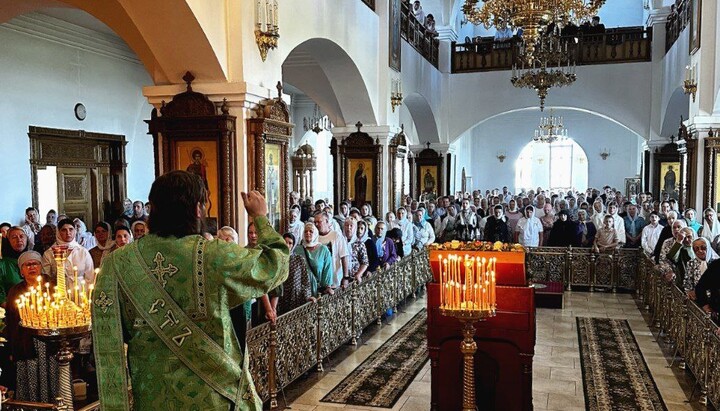 Литургия в день памяти прп. Серафима Саровского в Свято-Духовском скиту. Фото: Нежинская епархия