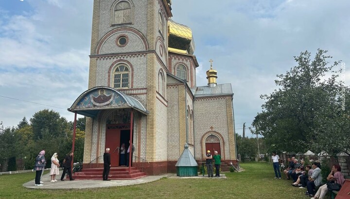 Въведенски храм на УПЦ с. Довбыш. Снимка: suspilne