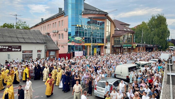 Крестный ход в Хусте. Фото: пресс-служба Хустской епархии