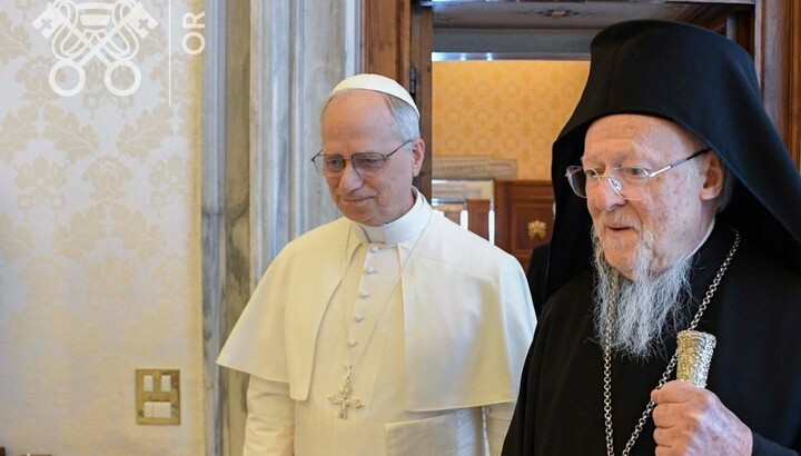 Папа римський Лев і Константинопольський Патріарх Варфоломій. Фото: romfea.gr