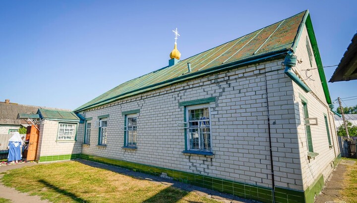 У Черкасах рейдери ПЦУ «переписали» храм УПЦ, поки настоятель у лікарні