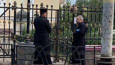 In Chernivtsi, OCU provocateurs come to UOC cathedral for 