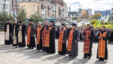 Во Франковске униаты и ПЦУ помолились за упокой Степана Бандеры