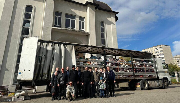 Помощь Святогорской лавре. Фото: Ровенская епархия