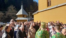 În Ust-Putila, parohia prigonită a Bisericii Ortodoxe Ucrainene (UOC) a sărbătorit hramul.